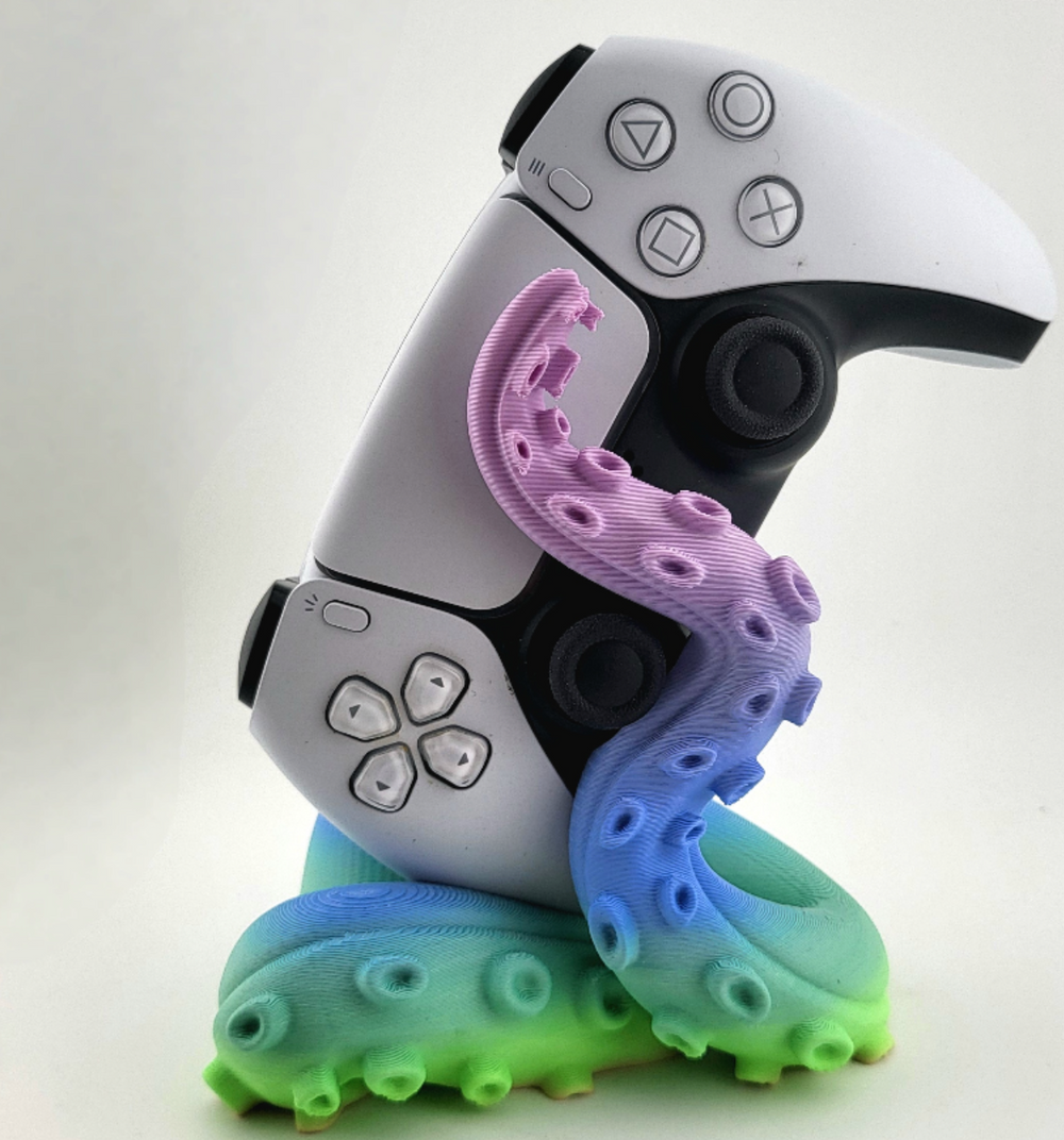 <p>Real Prints. Real People. Real Reactions</p>