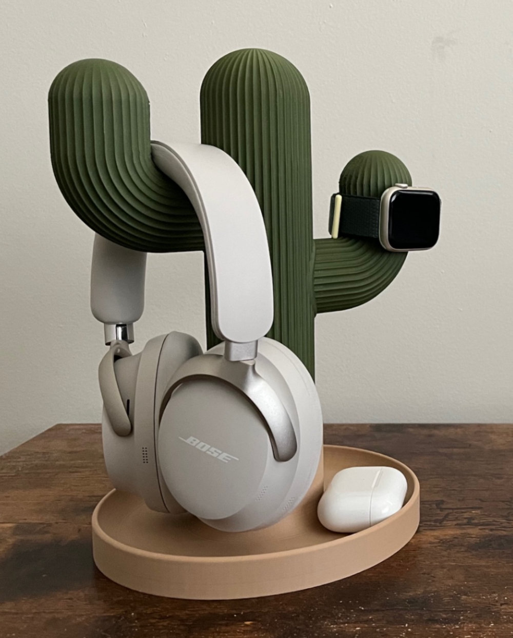 <p>Real Prints. Real People. Real Reactions</p>